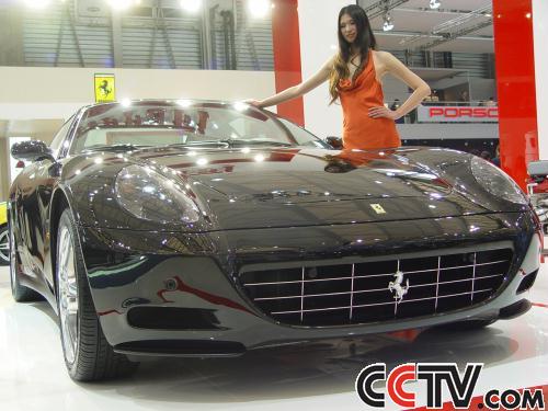 CCTV.com-法拉利跑车与美女