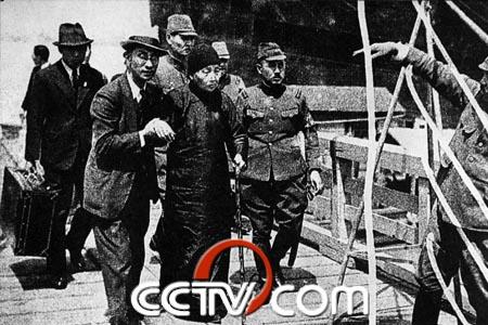 1940年4月,日本人为了让汪精卫更好地为其"效忠,将其母接到南京.